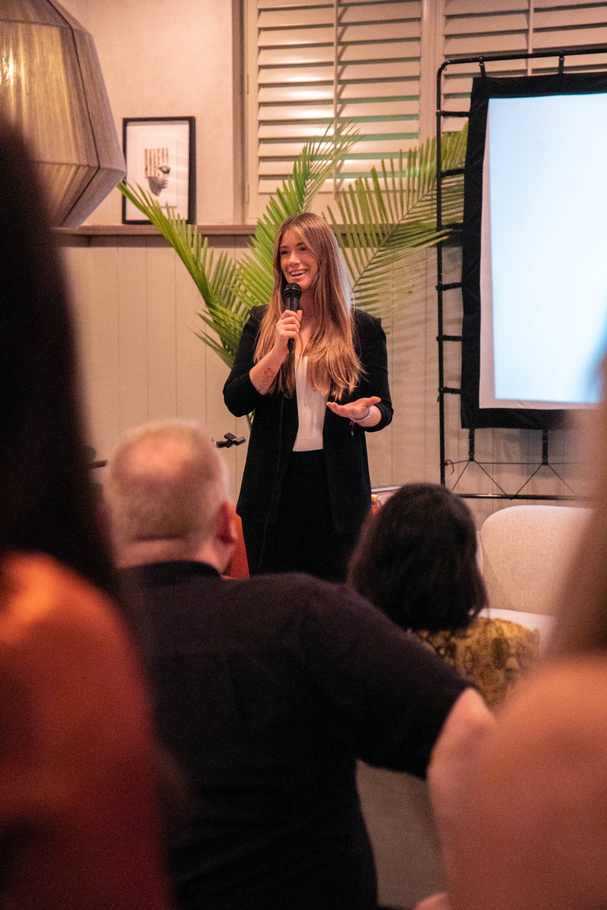 Tabitha Rose speaking to an audience at the Life to Paper Book Festival